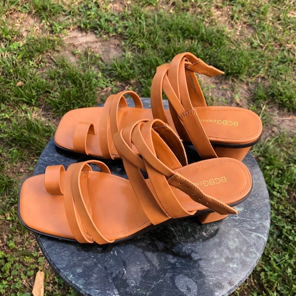 BCBGeneration Strap Sandals Sz. 9.5 NWOT - Picture 11 of 13